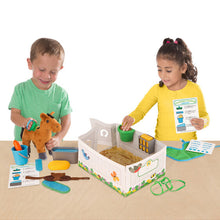 Load image into Gallery viewer, Feed &amp; Groom Horse Care Play Set  3+
